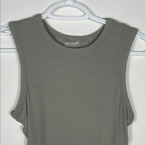 UNLABELED Ribbed Sleeveless Top - Picture 3 of 5
